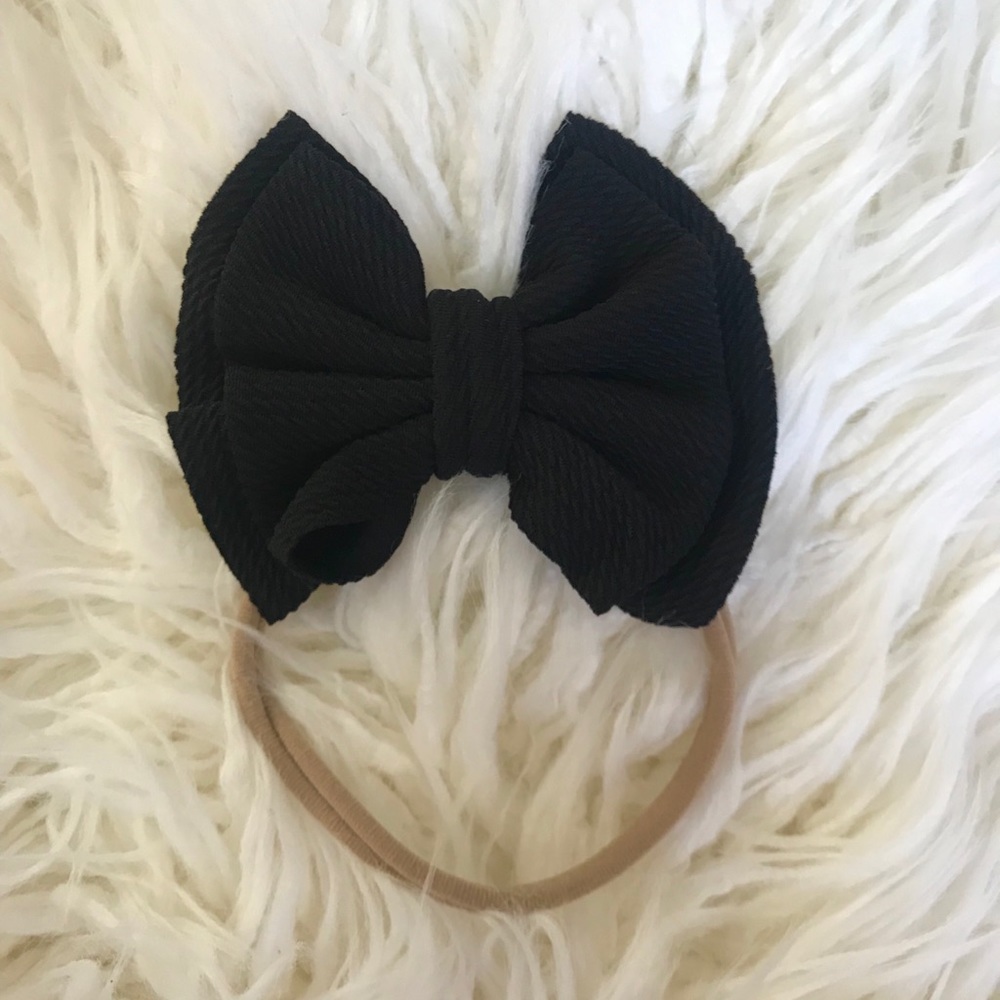 Handmade Bows! 🎀 Buy 3, get one FREE! 🎀